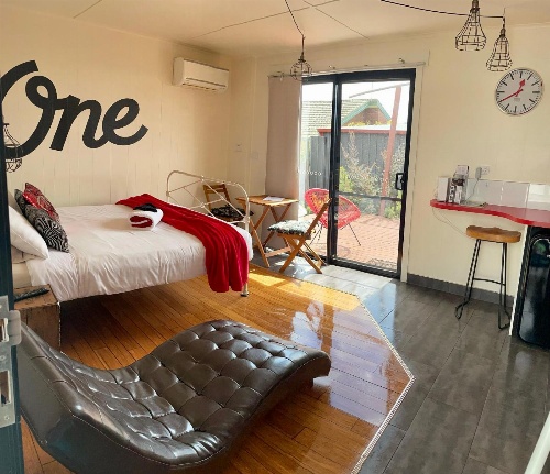 Apartment ONE image 1